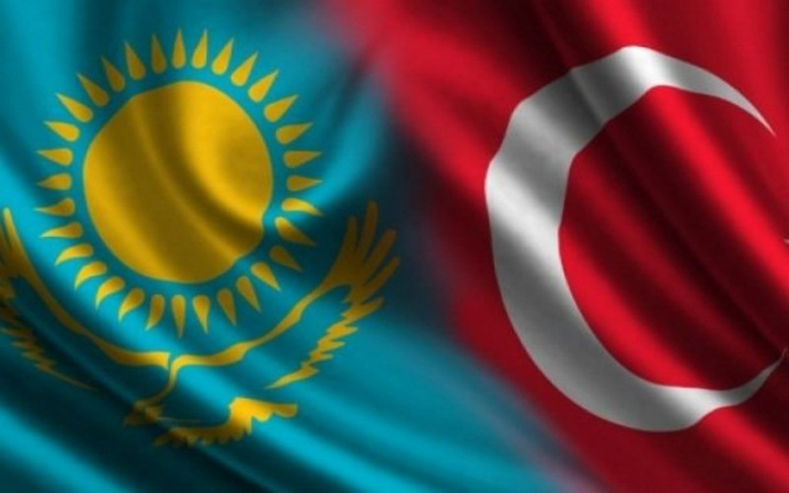 казахстан турция флаги